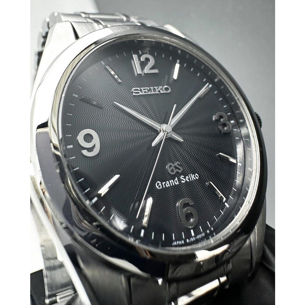 36mm • Grand Seiko SBGF011 8J55-0010 Black Sakura Quartz - E&S Watches